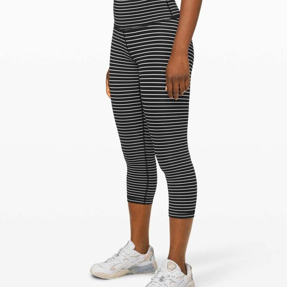 Lululemon Wunder Under Crop (HR) *Luxtreme 21" Parallel Stripe Bl/Wh NWTags - Picture 3 of 9